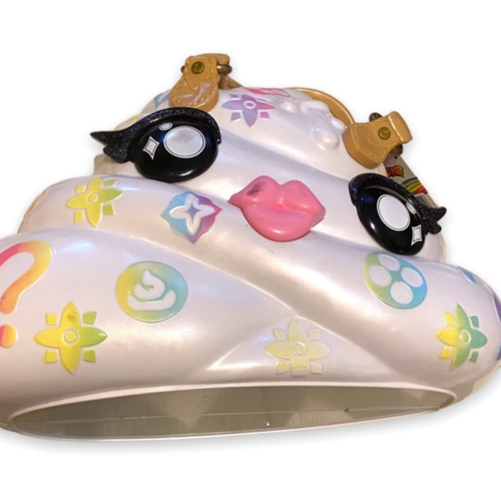 POOEY PUITTON Carrying Case Purse